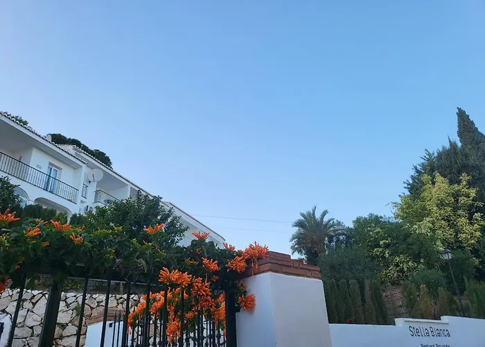 Stella Blanca 2 Bedrooms Apart With Small Garden And Pool